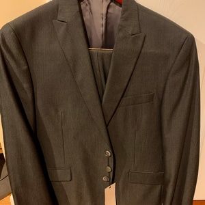 Men’s Suit